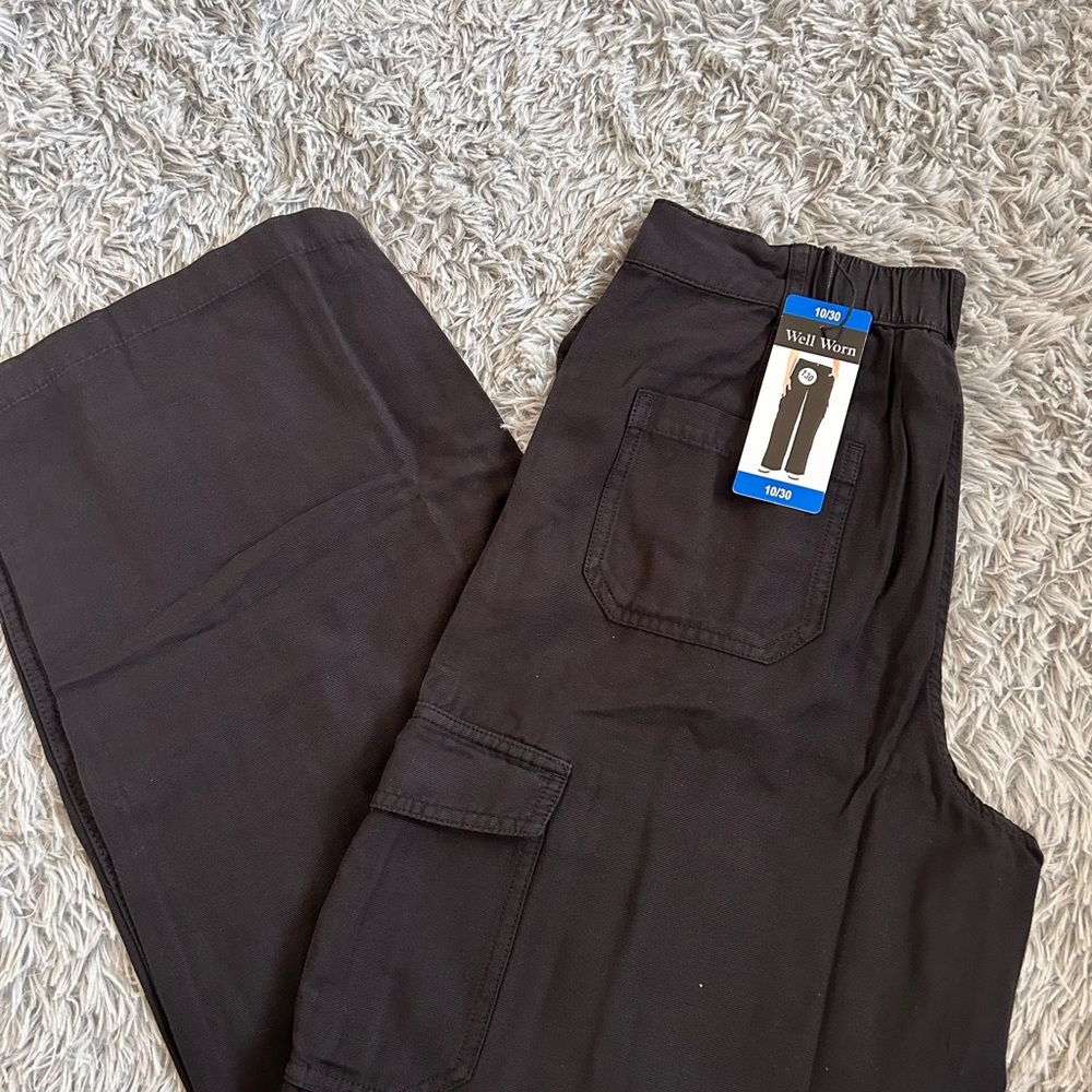 Well WornBlack Cargo Pants new with tags